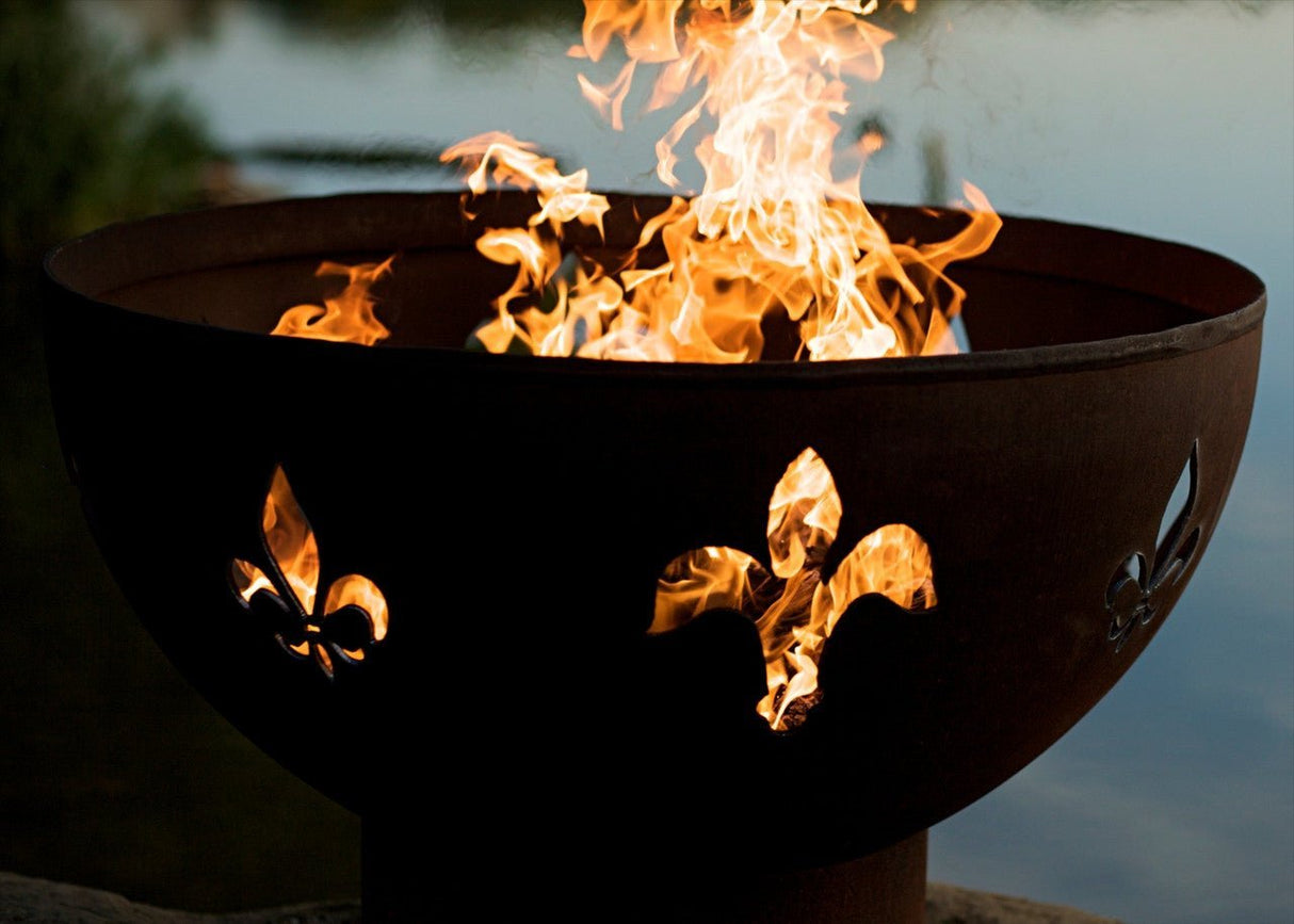 Fleur de Lis Fire Pit - Grand Alfresco