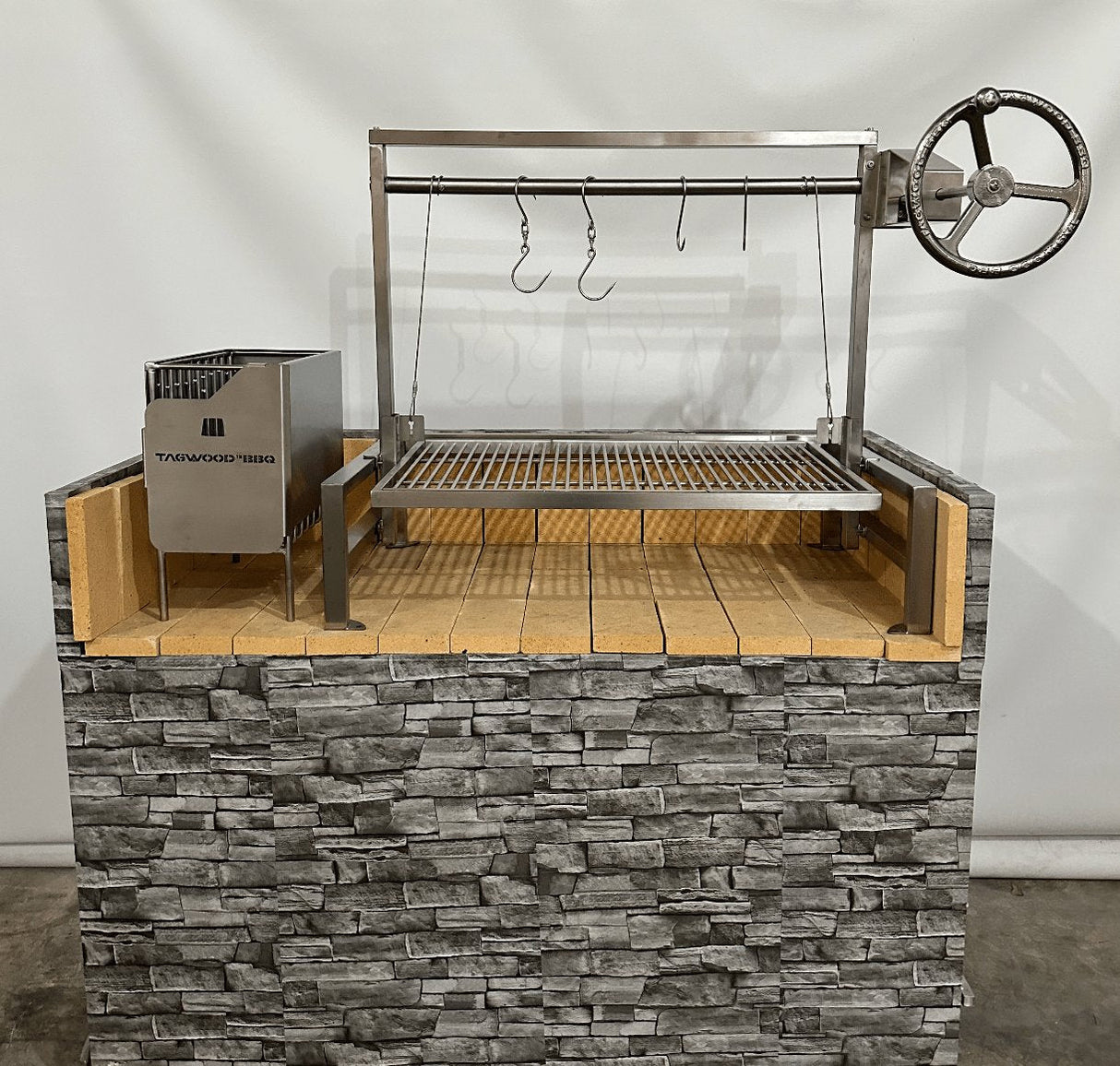 Insert Style Argentine Santa Maria Wood Fire & Charcoal Gaucho Grill - Grand Alfresco