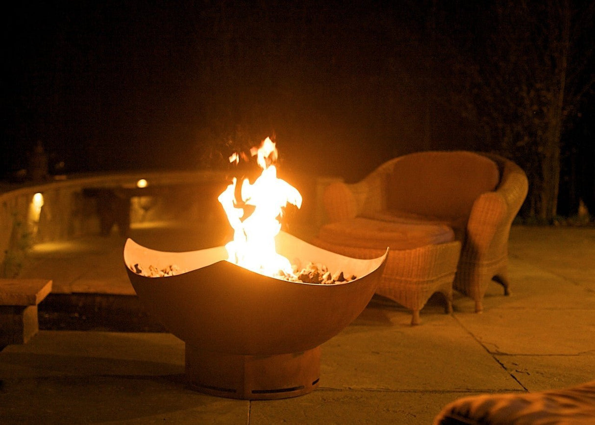 Manta Ray Fire Pit - Grand Alfresco