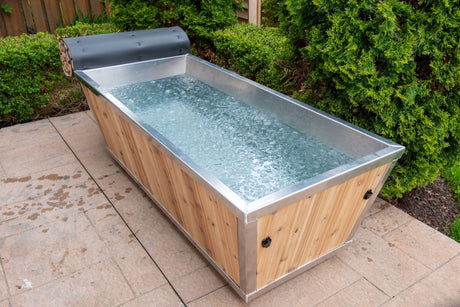 The Polar Plunge Tub - Grand Alfresco